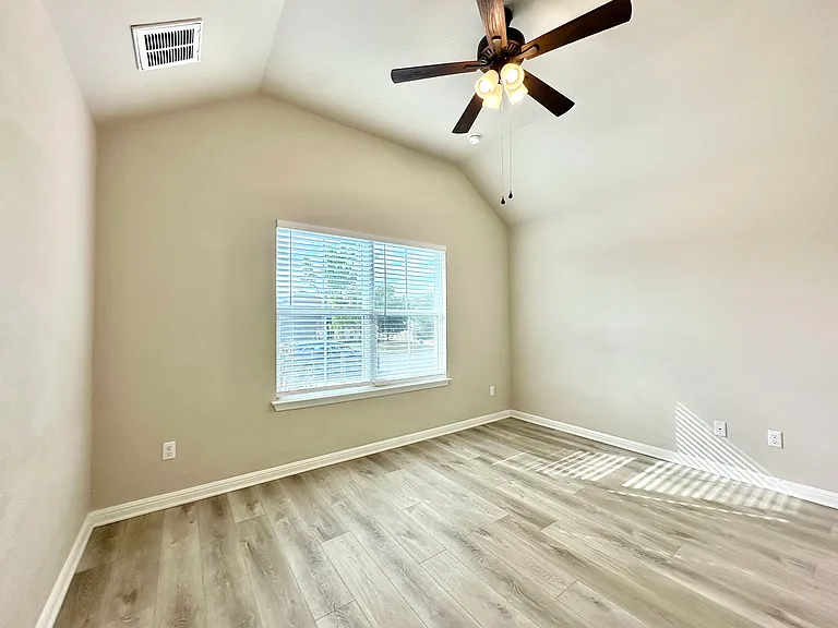 5977 Malta Cir — Photo 24