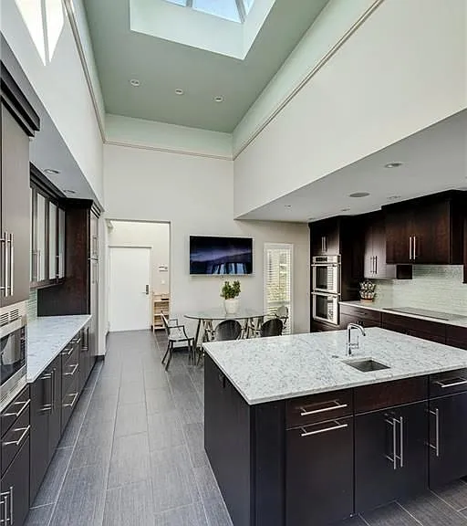 111 Ocean Ave — Photo 21