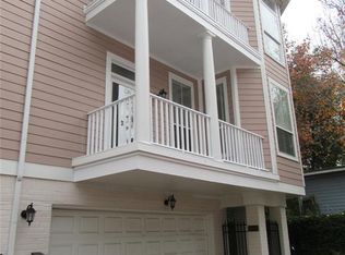 208A Hawthorne St, Houston, TX 77006