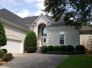 16501 Riverpointe Dr, Charlotte, NC 28278