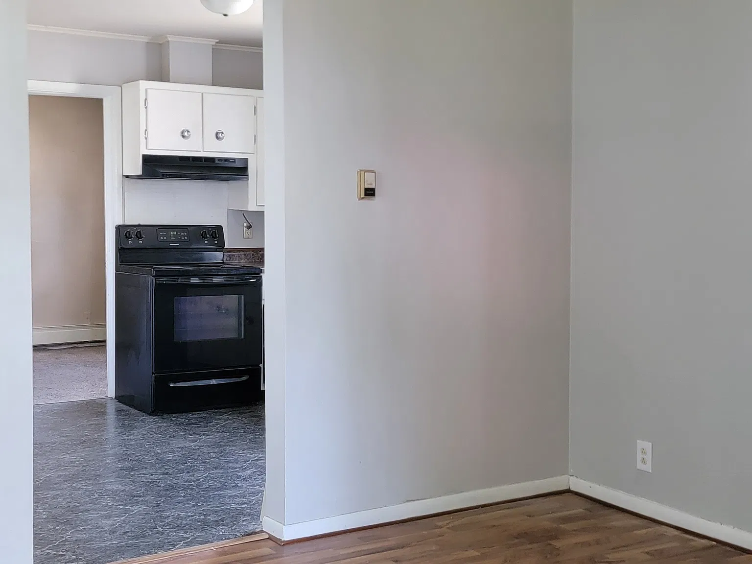 2 bed, 873 sqft, $875 — Photo 4