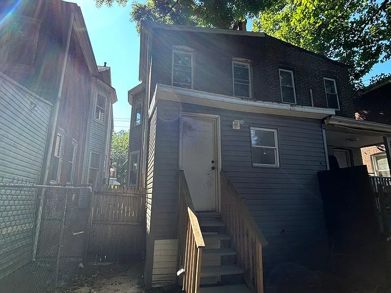 156 Hoffman Ave — Photo 10