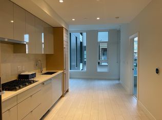 3438 Sawmill Cres #426, Vancouver, BC V5S 0E3