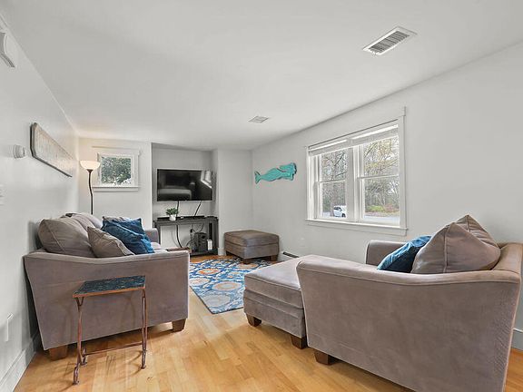 4th image of 5 Deerfield Road