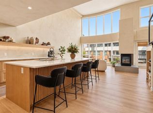 317 N 19th Ave SW #404, Calgary, AB T2S 0E1