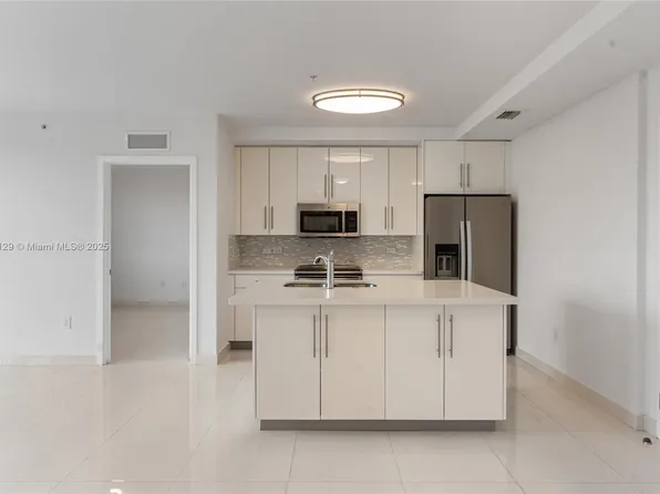 2651 NE 212th Ter #403, Aventura, FL 33180
