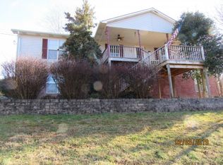 110 Sara Ln, Elizabethton, TN 37643