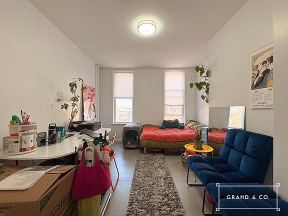 4th image of 42 Wilson Ave APT 2L