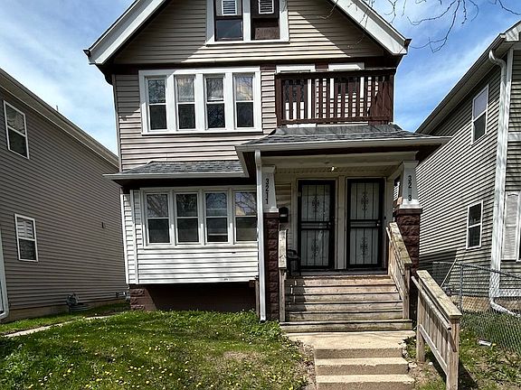 2nd image of 3211 N Buffum St #E703c6980