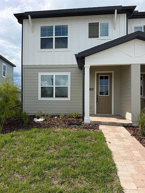 3 bed, 2.5 bath, 1675 sqft, $2,800 — Photo 1