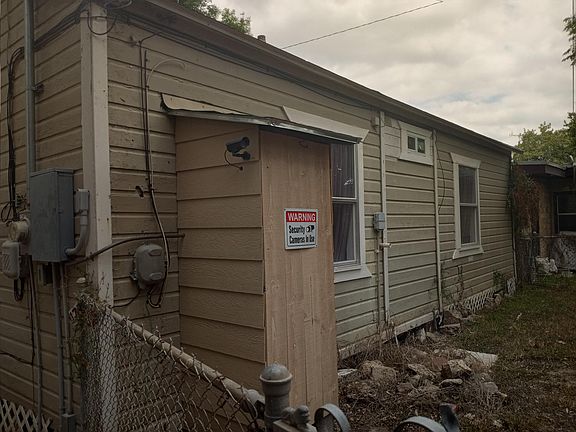4th image of 1745 W Madison St