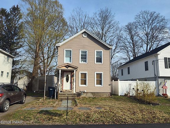 2nd image of 504 Avenue I