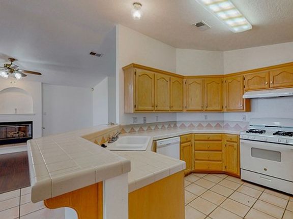 4th image of 4335 Prairie Hill Pl NW