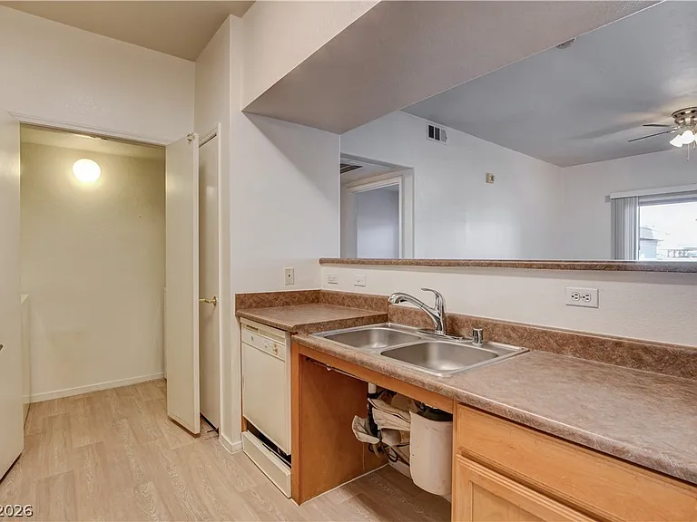 45 Maleena Mesa St #113 — Photo 14