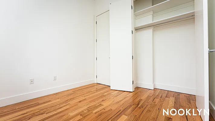 Rented by Nooklyn NYC LLC | media 21