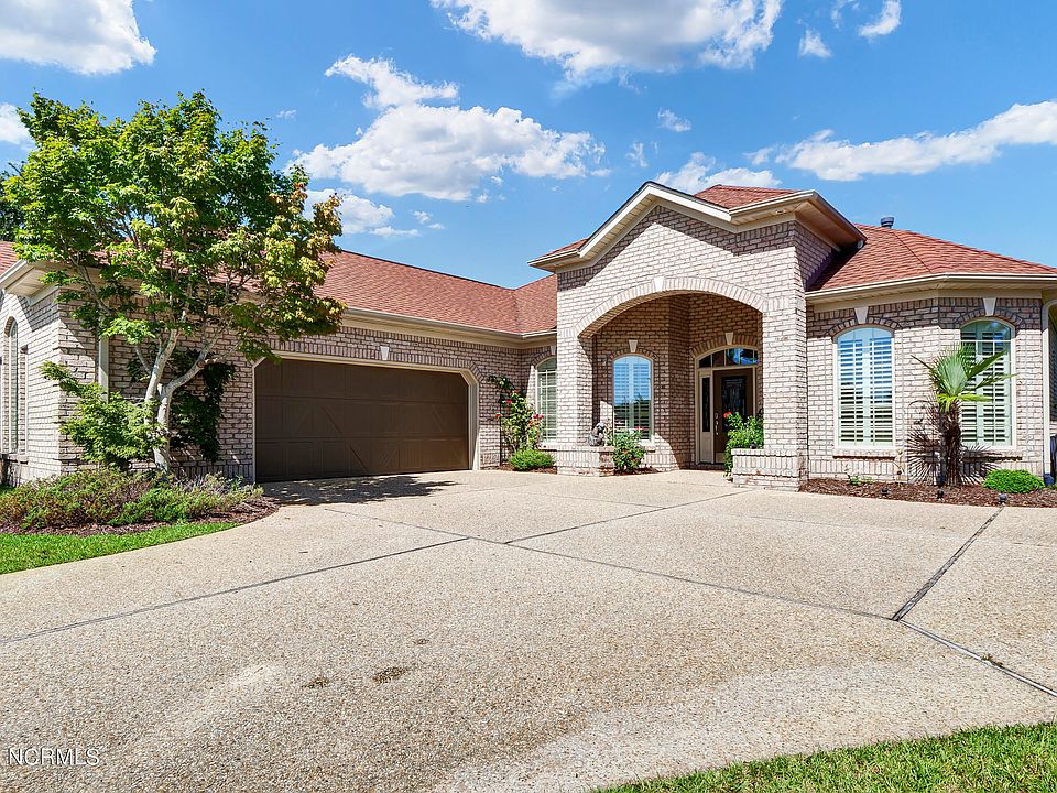 1st image of 2051 Annsdale Dr N