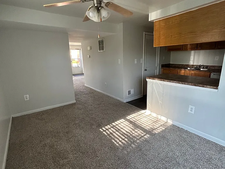 Longview — Photo 241