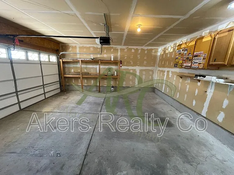 746 S Legend Ln — Photo 17