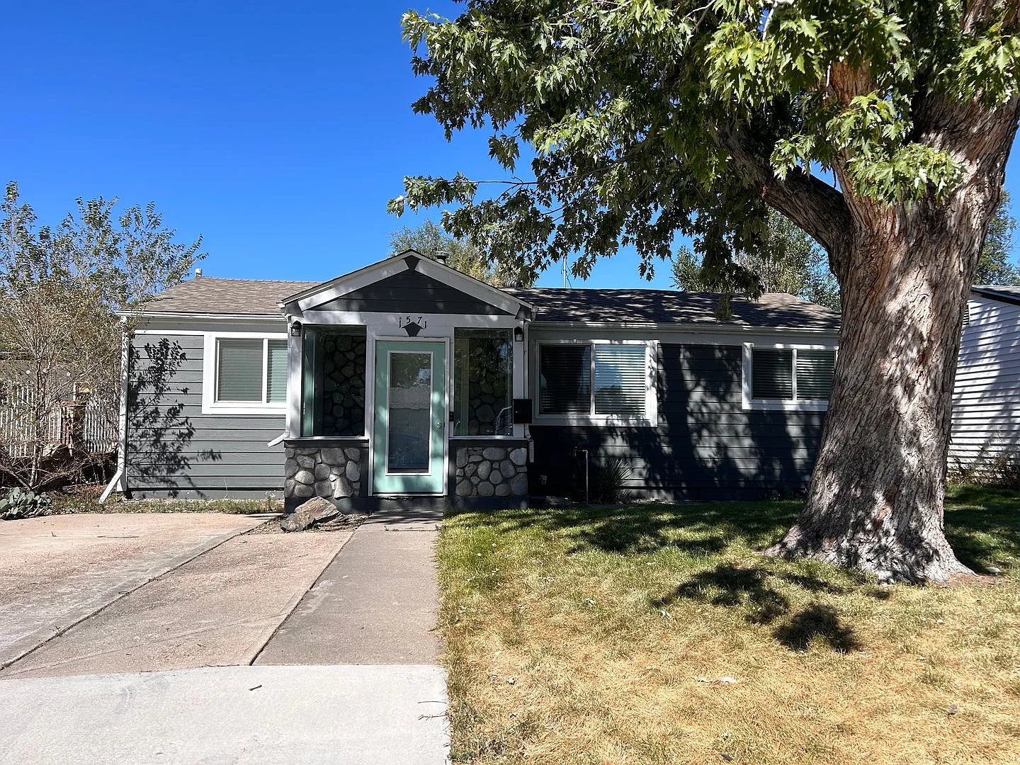 $0 Deposit Option. Charming 3-Bedroom Ranch With Modern Upgrades And Spacious Backyard Near Alame... — Photo 2
