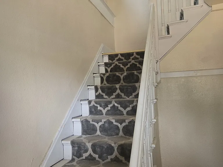 751 W Abriendo Ave #B — Photo 2