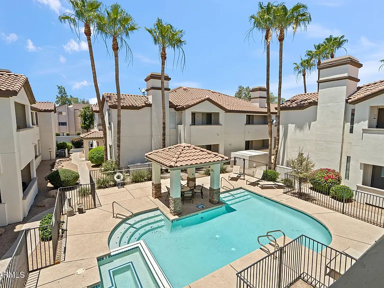 2992 N Miller Rd #B201 — Photo 10