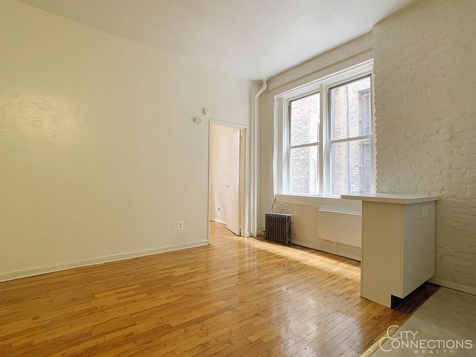 1st image of 425 W 46th St APT 1D
