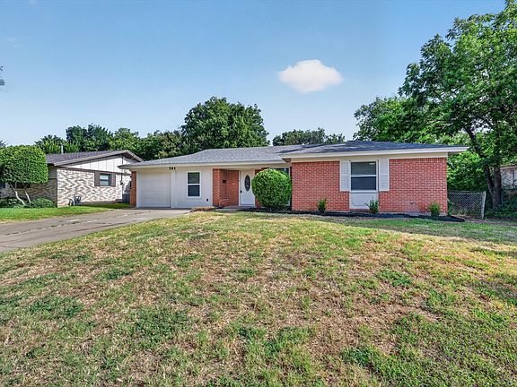 3rd image of 301 E Fuller Dr