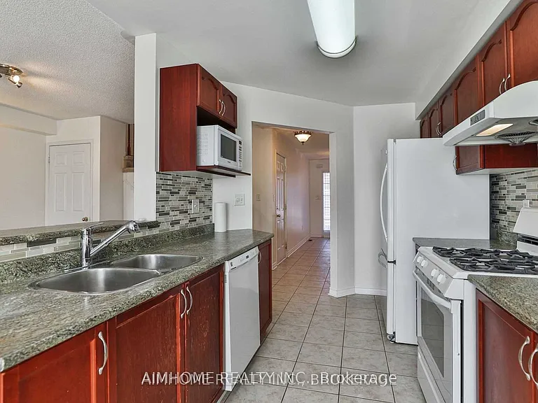 348 Kittridge Rd — Photo 12