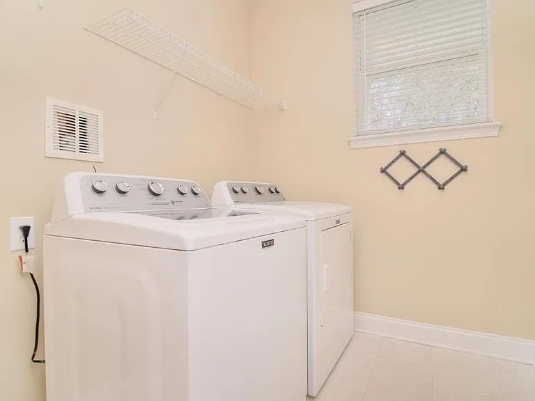 15607 Chipping Dr — Photo 13