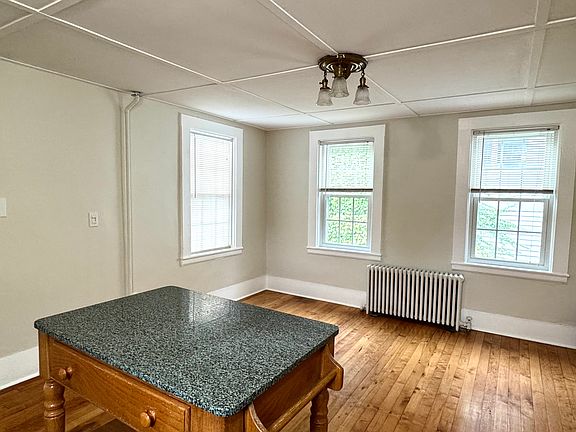 4th image of 236 Washington St APT 3