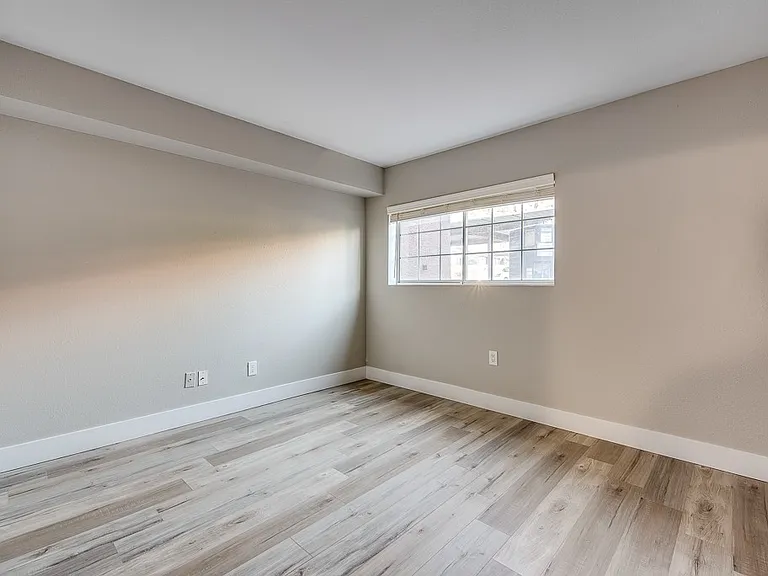 2750 S Durango Dr — Photo 26