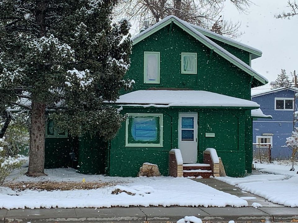 2nd image of 417 4th Ave SW