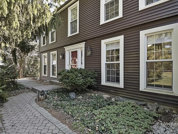 2nd image of 4612 Somerset Ct