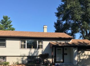 4010 Berkshire Ct, Carpentersville, IL