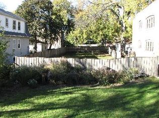 1619 Greenleaf St, Evanston, IL 60202