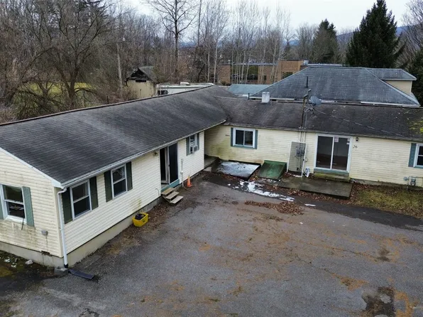 26 Acre Pl, Binghamton, NY 13904