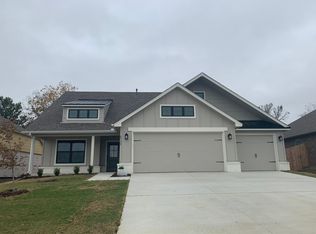 8732 N 73rd East Pl, Owasso, OK 74055