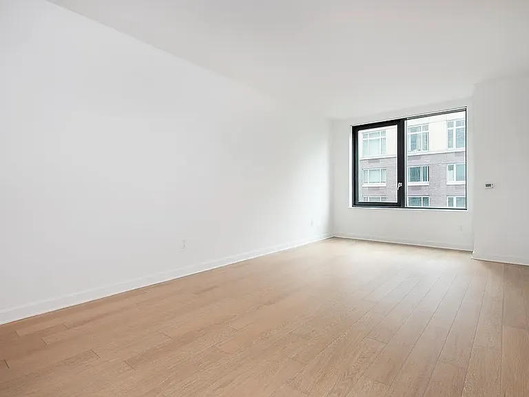 21 S End Ave #2517 — Photo 2