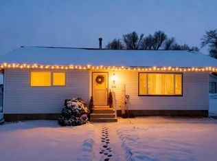 3725 50a Avenue Cres, Innisfail, AB T4G 1H9