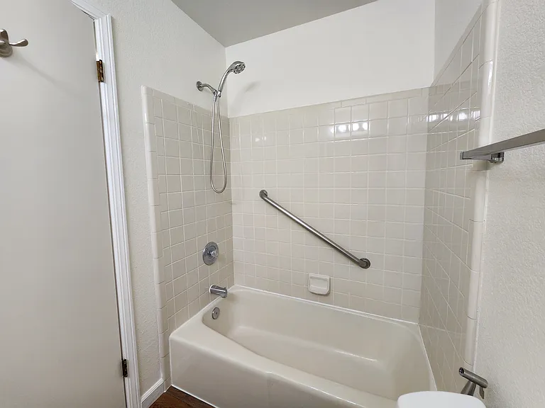 901 Russell Ave #129 — Photo 20