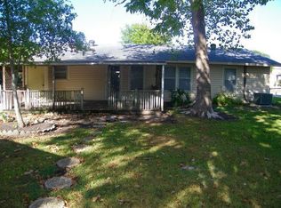 2501 Fannin Dr, Victoria, TX 77901