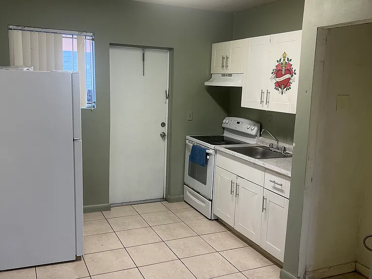 770 NW 55th Ter #772 — Photo 5