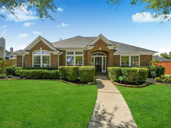 2622 Stonebury Ln, Sugar Land, TX 77479