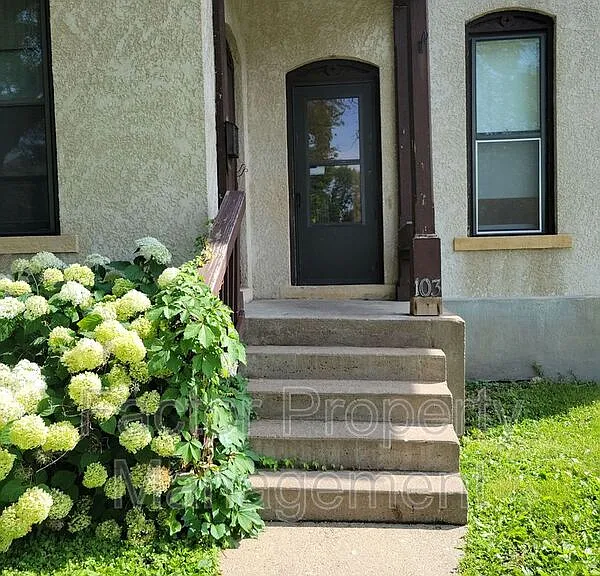 103 Lincoln St — Photo 16