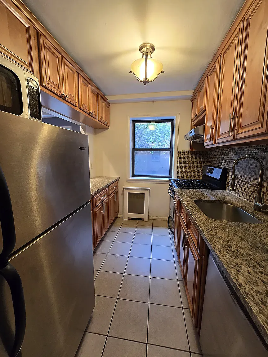 25-14 31st Avenue — Photo 3