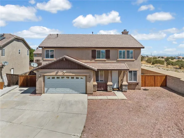 13690 Buena Vista Dr, Hesperia, CA 92344