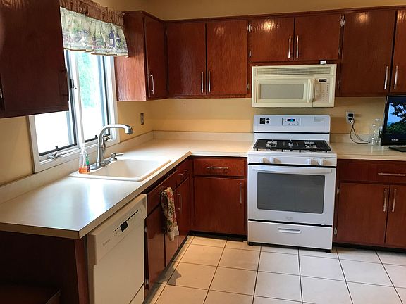 5th image of 11 Reid Way