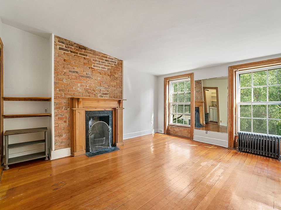 1st image of 74 Mac Dougal St #4R