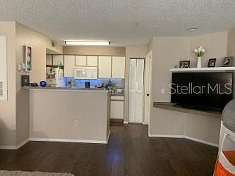 3rd image of 2208 Antigua Pl APT 913