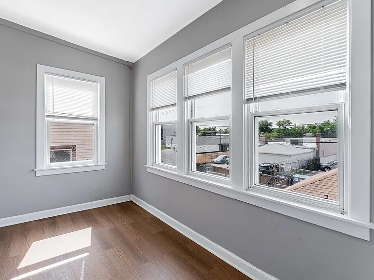 5449 W Melrose St #2 — Photo 26